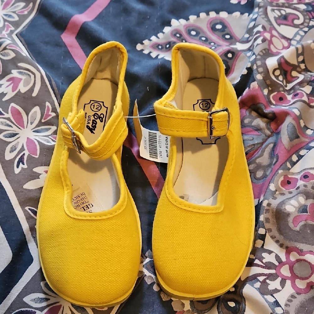 Good Lad Yellow Kids Dress Shoes with Buckle